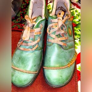 Original TMA eyes sneakers